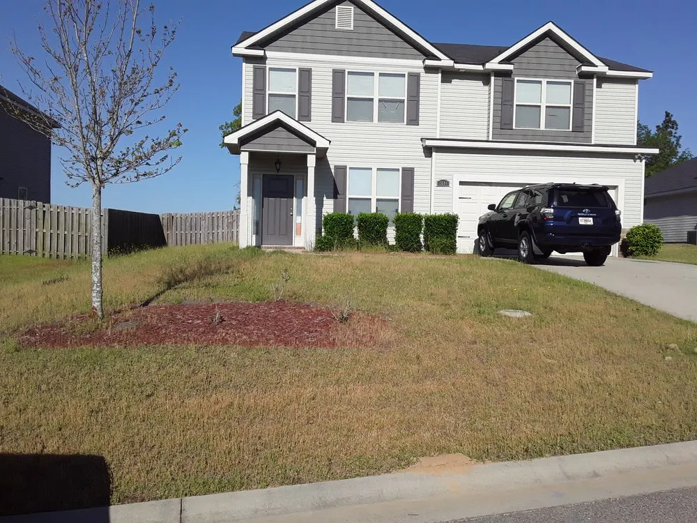 Expert lawn mowing service in Augusta, GA by Legendary Lawn Care