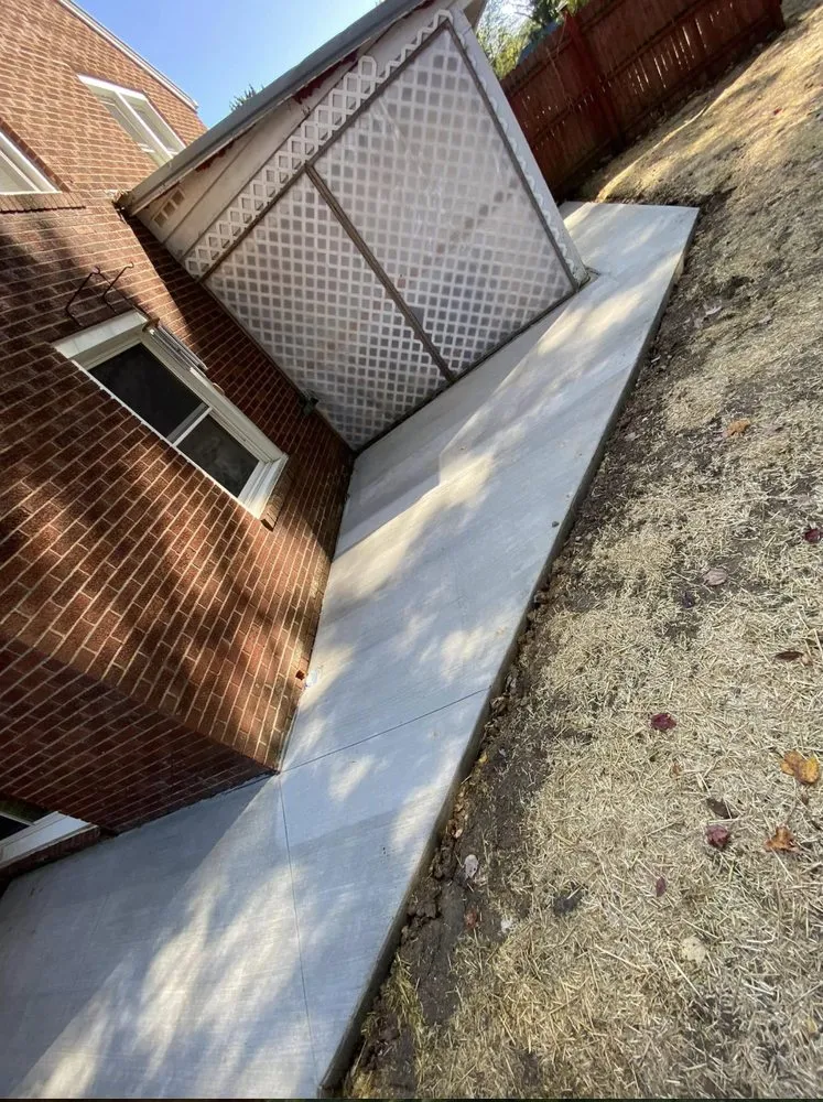 Trusted garden landscaping in Cheswick, PA by Legendary Lawn Care Service