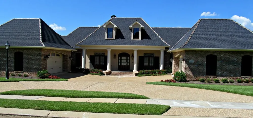 Trusted yard maintenance for year-round maintenance across Benton, LA - Legendary Lawn Care Services