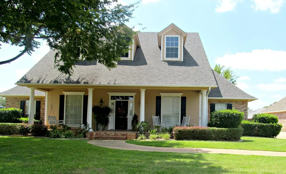 Expert yard cleanup service for year-round maintenance in Benton, LA by Legendary Lawn Care Services