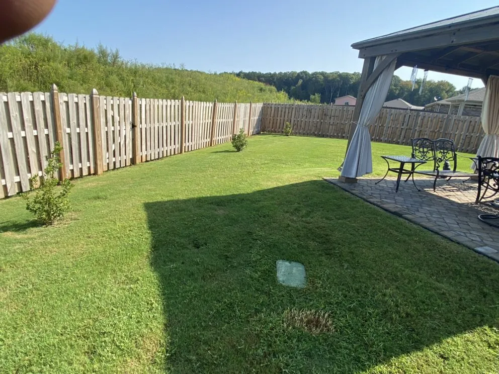 Local lawn care service experts serving Decatur, AL - Legendary Lawn Cares