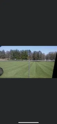 Legendary Lawns Logo