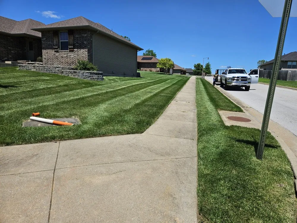 Professional landscape installation experts serving Springfield, MO - Legendary Lawns