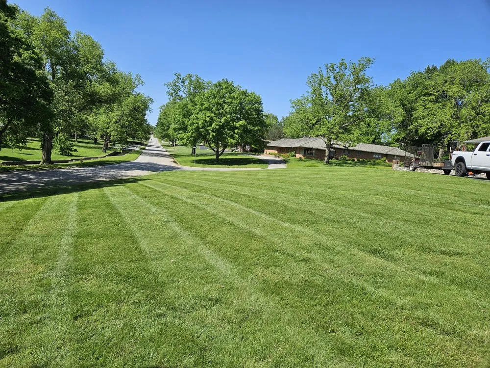 Local yard cleanup service experts serving Springfield, MO - Legendary Lawns