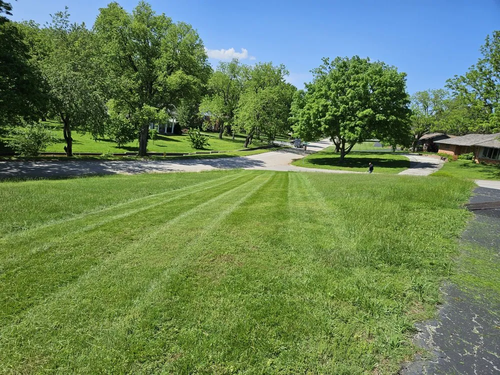 Custom landscape design experts serving Springfield, MO - Legendary Lawns