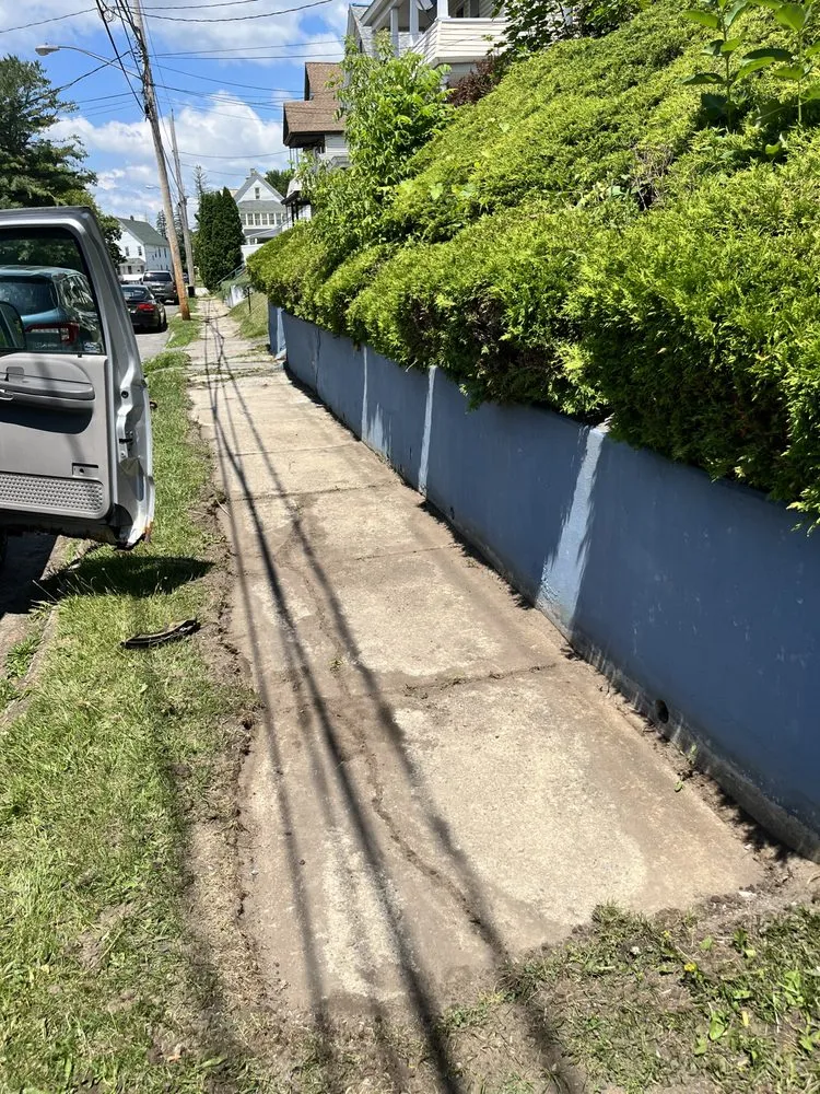 Custom residential landscaping in Amsterdam, NY - Legends landscaping & pressure washing