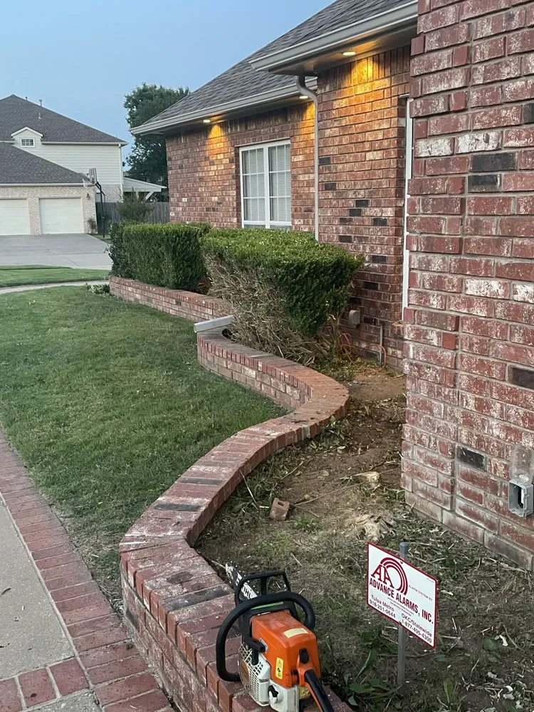 Trusted yard cleanup service in Broken Arrow, OK by Legends Lawn Solutions