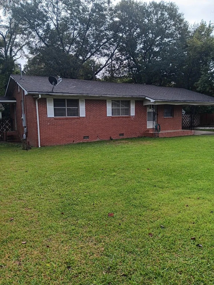 Local yard maintenance experts serving Hawkinsville, GA - Legett Builders Group