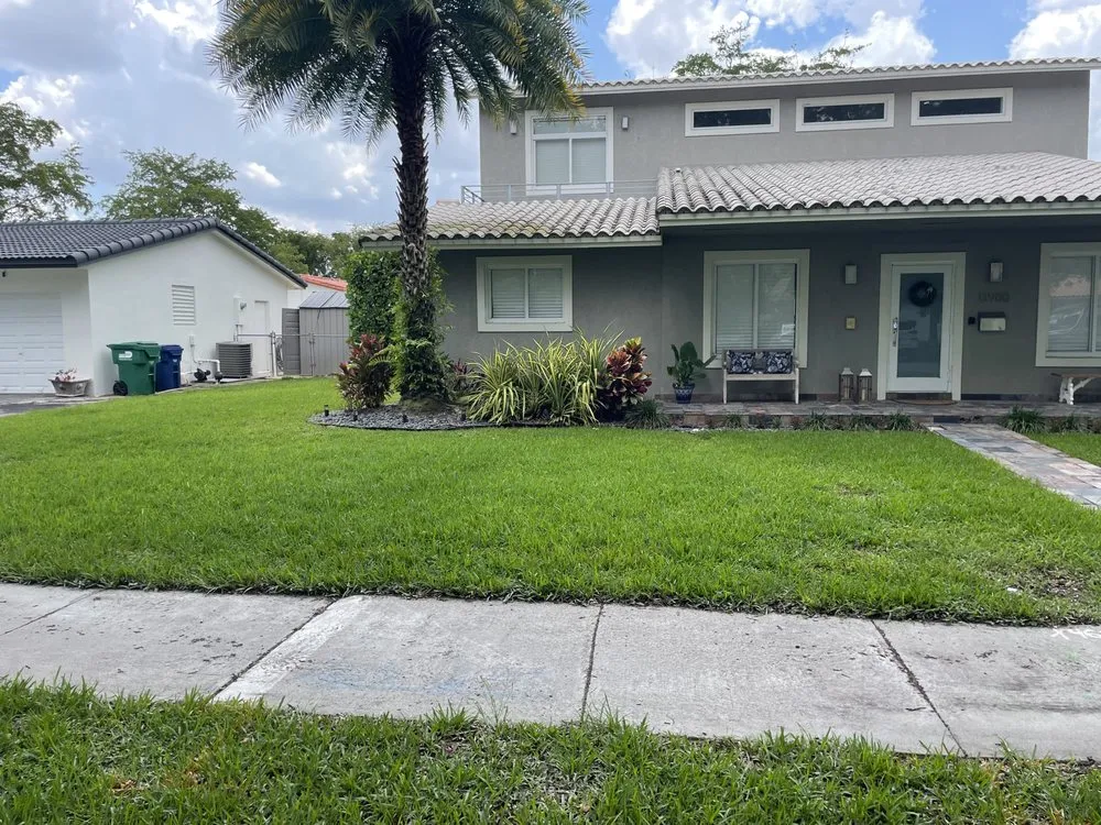 Affordable yard cleanup service in Miami, FL by Lego Lawn Services