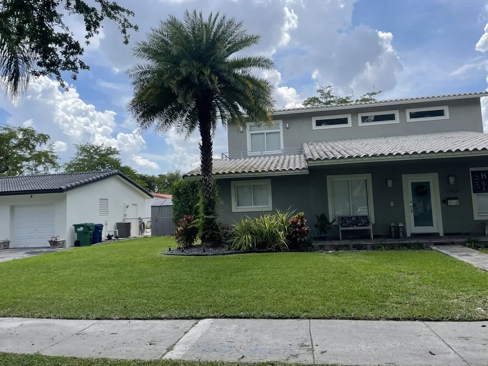 Top-rated yard maintenance experts serving Miami, FL - Lego Lawn Services