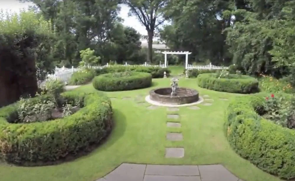 Expert lawn care service in Bratenahl, OH - Leibin Landscapes