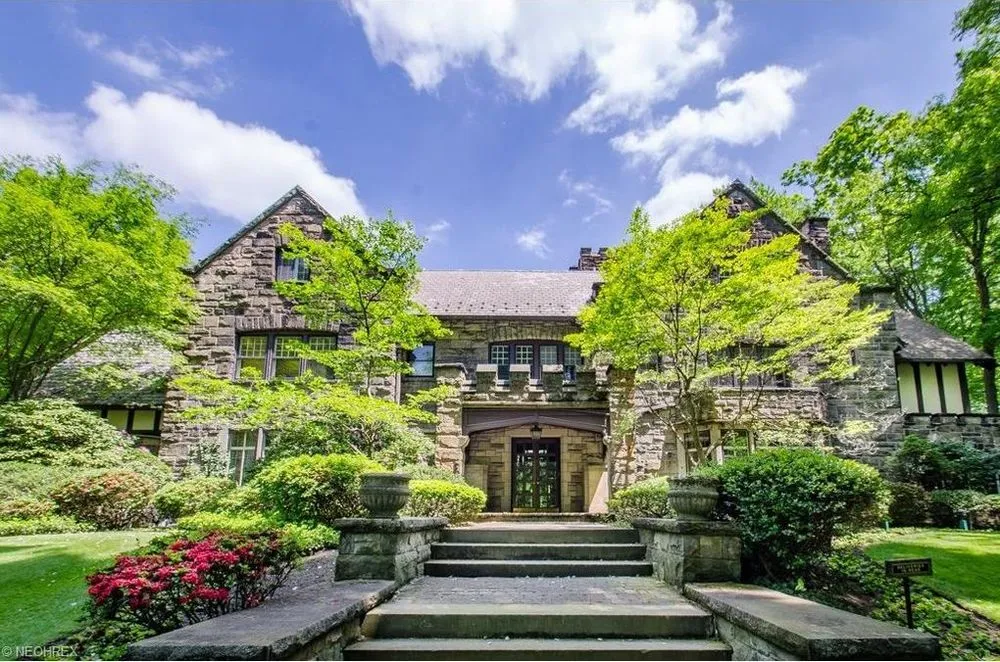 Affordable yard cleanup service in Bratenahl, OH - Leibin Landscapes