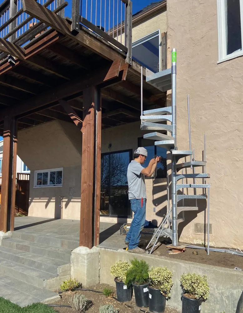 Affordable residential landscaping for outdoor upgrades in Berkeley, CA by Leigh Designs