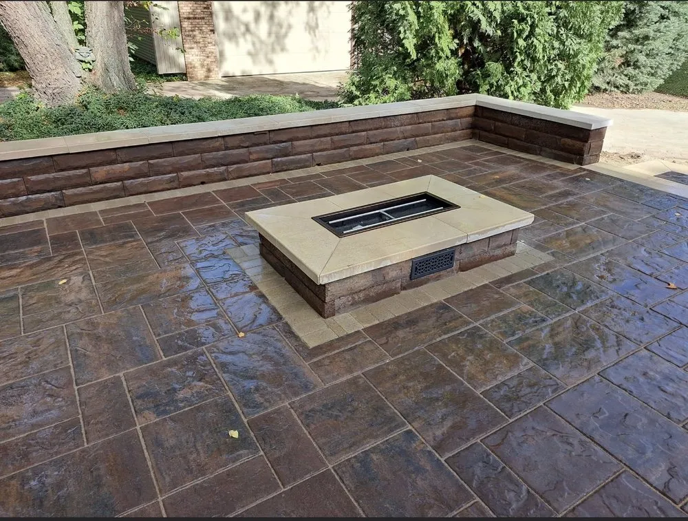 Professional residential landscaping in Ypsilanti, MI by Leija Brick Paver
