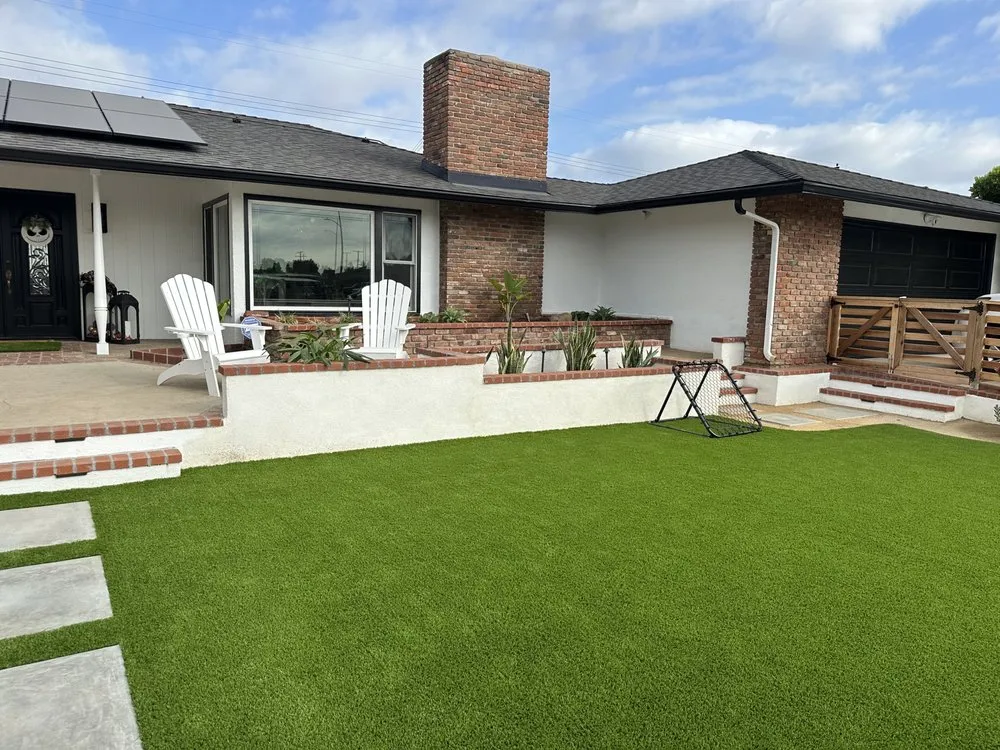 Top-rated garden landscaping for homes across Costa Mesa, CA - Leilas Earth Landscape