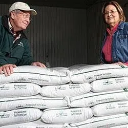 Expert lawn care service in Fort Wayne, IN by Leisure Lawn of Fort Wayne