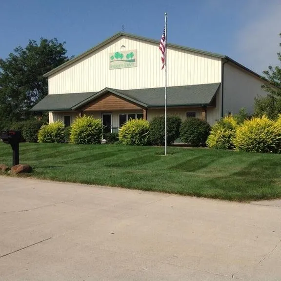 Expert yard maintenance near you across Fort Wayne, IN - Leisure Lawn of Fort Wayne