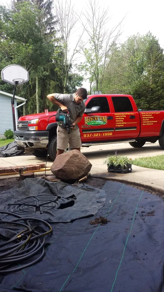 Custom lawn mowing service near you in Dayton, OH by Leisuretime Lawncare