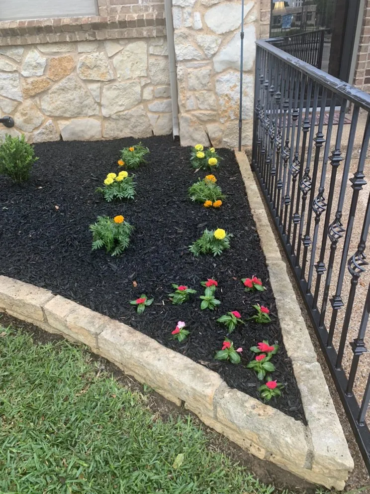 Affordable yard maintenance for beautiful yards across Arlington, TX - Leiva Landscape
