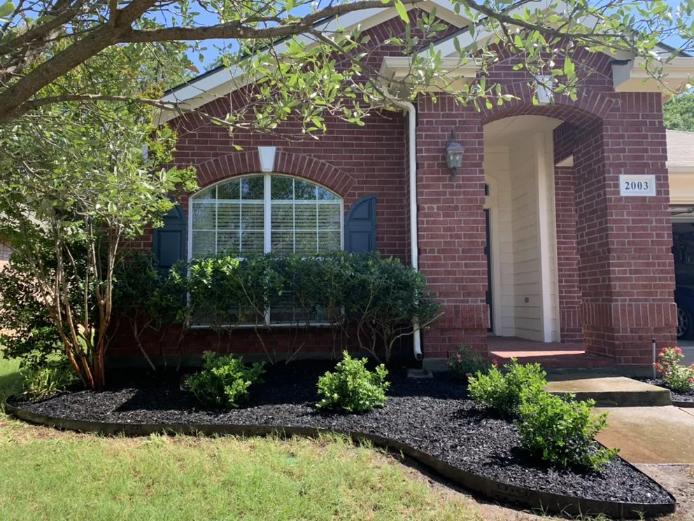 Trusted landscaping services in Arlington, TX by Leiva Landscape