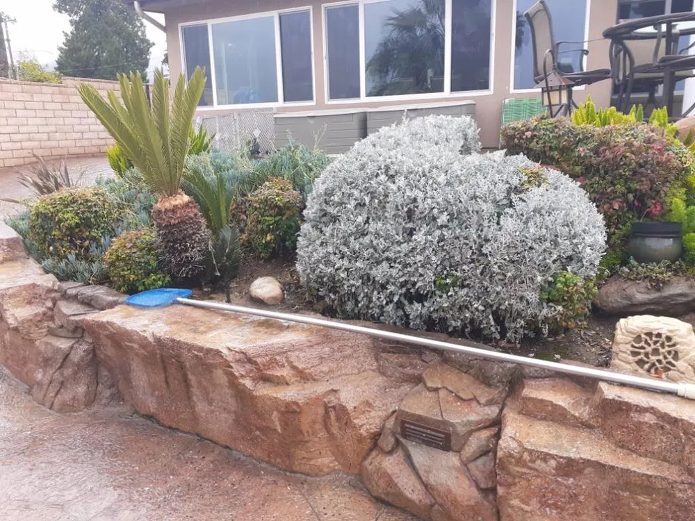 Top-rated yard maintenance experts serving Lake Elsinore, CA - Leiva Landscaping