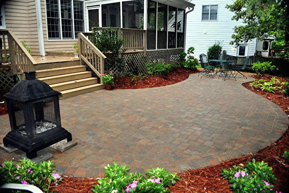 Reliable landscaping services for beautiful yards across Liberty, IL - Leland's Lawn and Landscaping