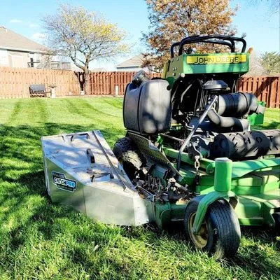 LeManske Lawn & Hardscapes Logo