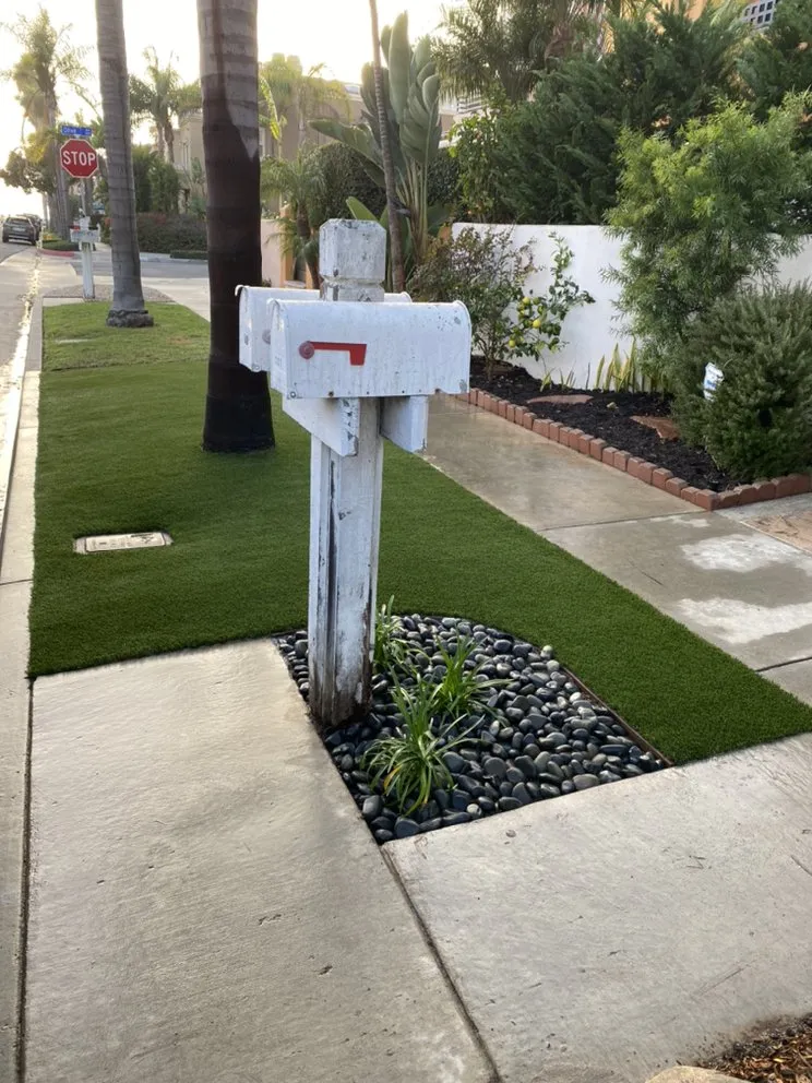 Professional garden landscaping in Huntington Beach, CA by Lember Landscapes