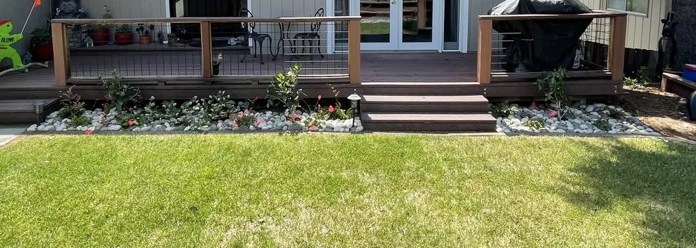 Expert lawn care service experts serving Novato, CA - Lemons & Lavender Edible Gardens