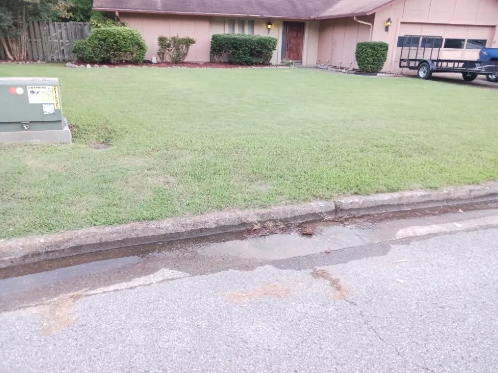 Reliable outdoor landscaping in Guntersville, AL by Lemons Complete Lawn Care service