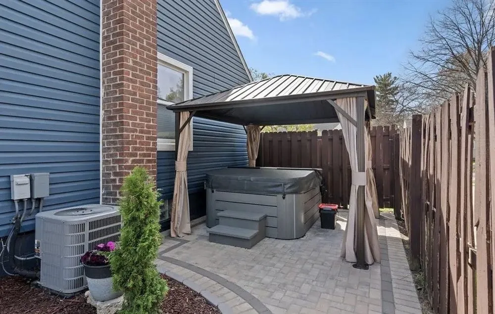 Expert landscaping services experts serving Clinton Twp, MI - Lemwoods Landscaping