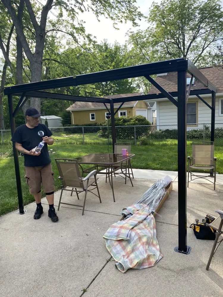 Affordable yard maintenance for year-round maintenance across Richton Park, IL - Lenere Construction