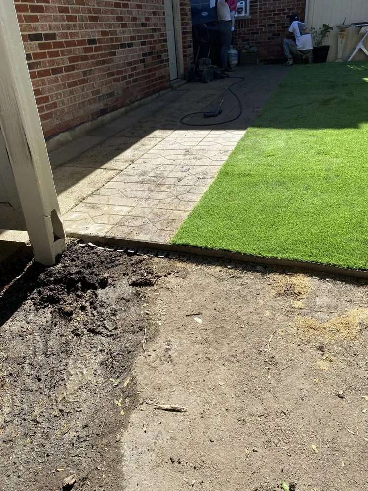 Custom lawn mowing service experts serving Richton Park, IL - Lenere Construction