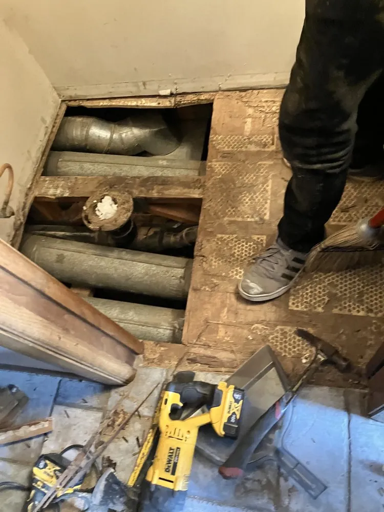 Top-rated lawn care service in Richton Park, IL by Lenere Construction