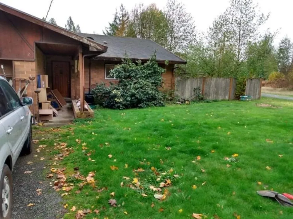 Top-rated lawn mowing service in Granite Falls, WA by Lenker's Services