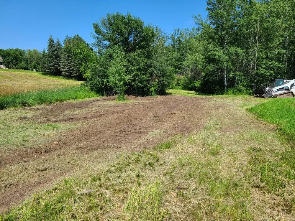 Top-rated residential landscaping experts serving St. Cloud, MN - Lenneman