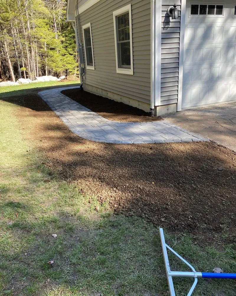 Professional lawn mowing service in Warner, NH - Lennon Landscape