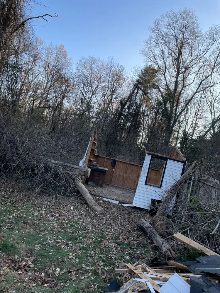 Expert yard cleanup service in Cranston, RI by Lennon’s Junk Removal