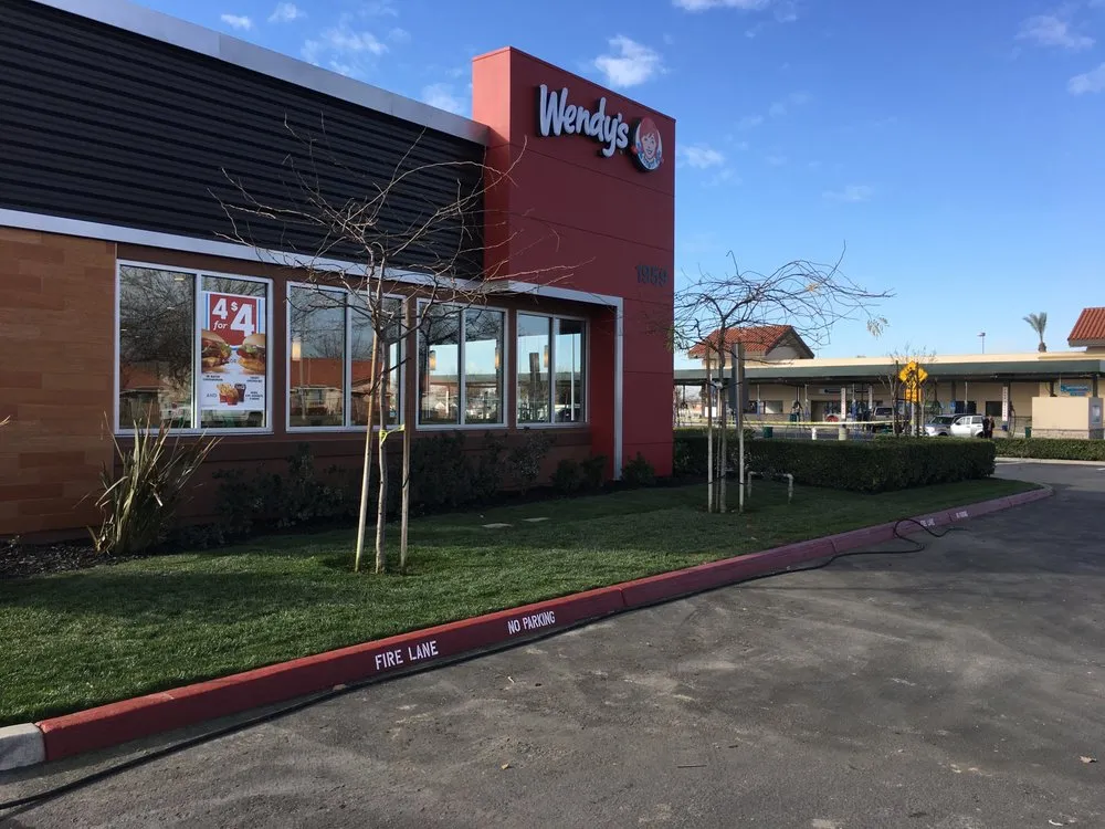 Expert landscaping services experts serving Hanford, CA - Lennox Landscaping