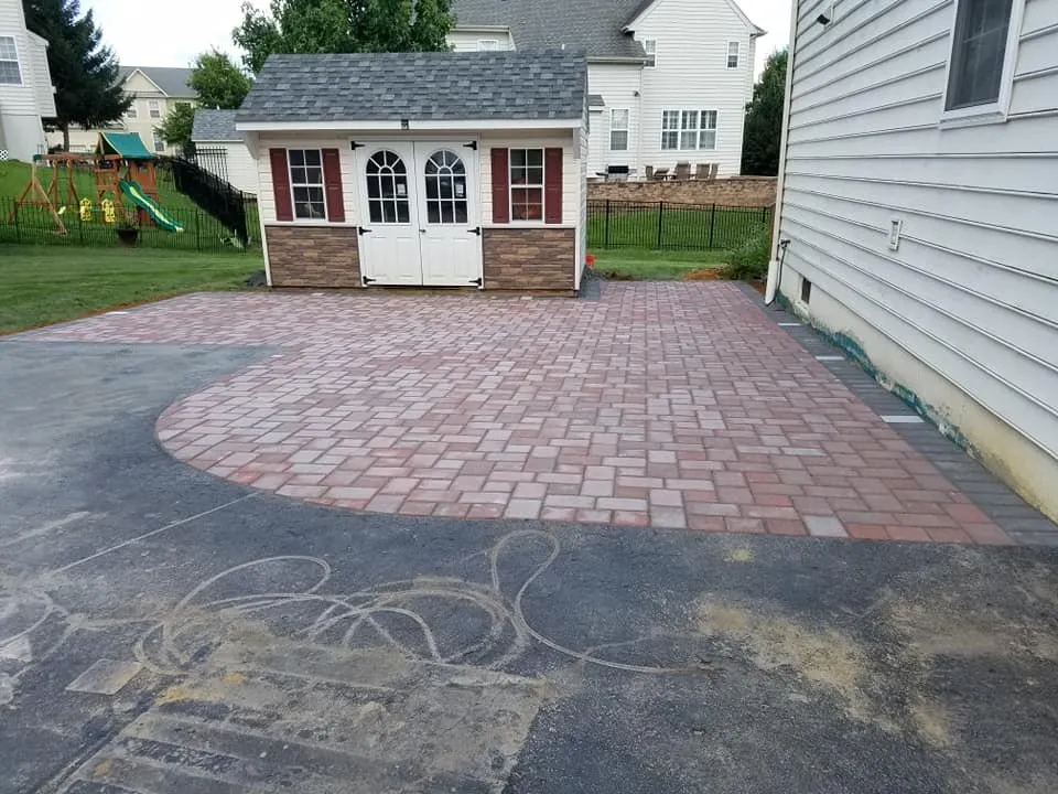 Professional landscaping services experts serving Feasterville-Trevose, PA - Lenny Company´s