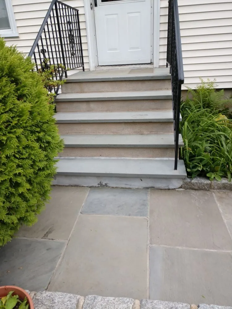 Custom yard cleanup service in Norwalk, CT - Lenox Powerwashing and Landscaping