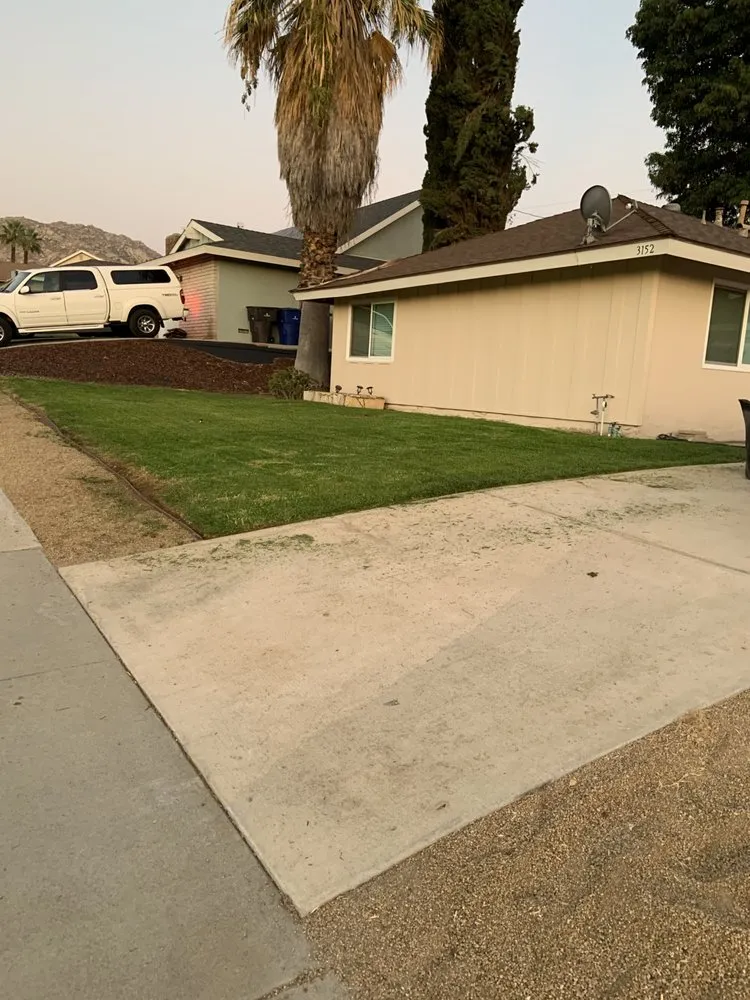 Affordable yard cleanup service with custom design across Jurupa Valley, CA - Leo Landscaping