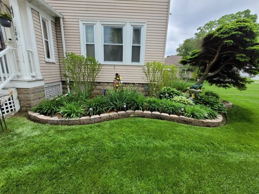 Reliable yard cleanup service in Haverhill, MA by Leo Lawn Care