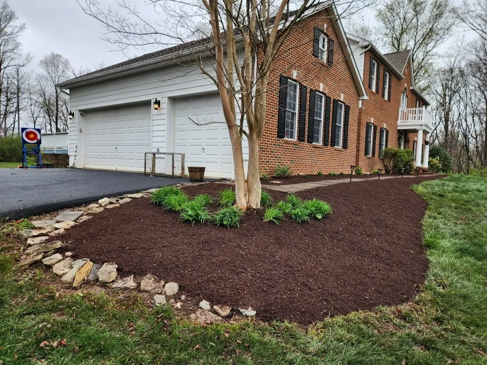 Top-rated yard maintenance in Winchester, VA by Leo Lawn Service