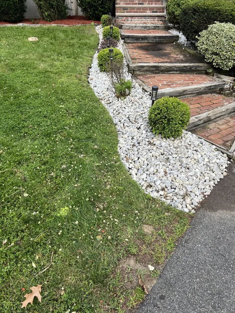 Professional yard maintenance in Leominster, MA - Leominster