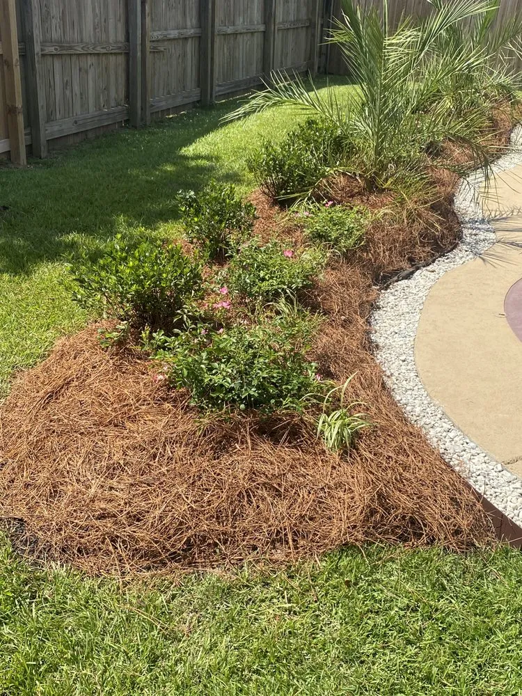 Trusted outdoor landscaping with custom design across Baton Rouge, LA - Leon Donald Landscaping & Lawn Maintenance