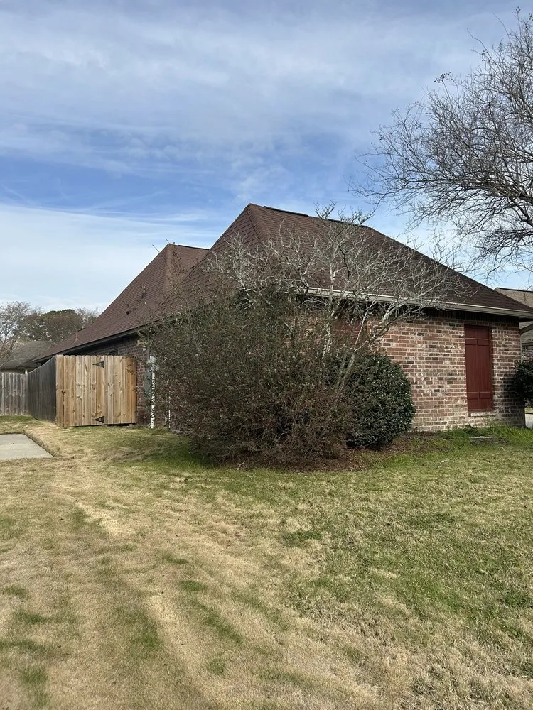 Custom lawn care service in Baton Rouge, LA - Leon Donald Landscaping & Lawn Maintenance