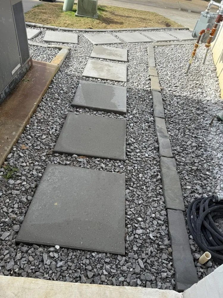 Trusted lawn care service with custom design in Baton Rouge, LA by Leon Donald Landscaping & Lawn Maintenance