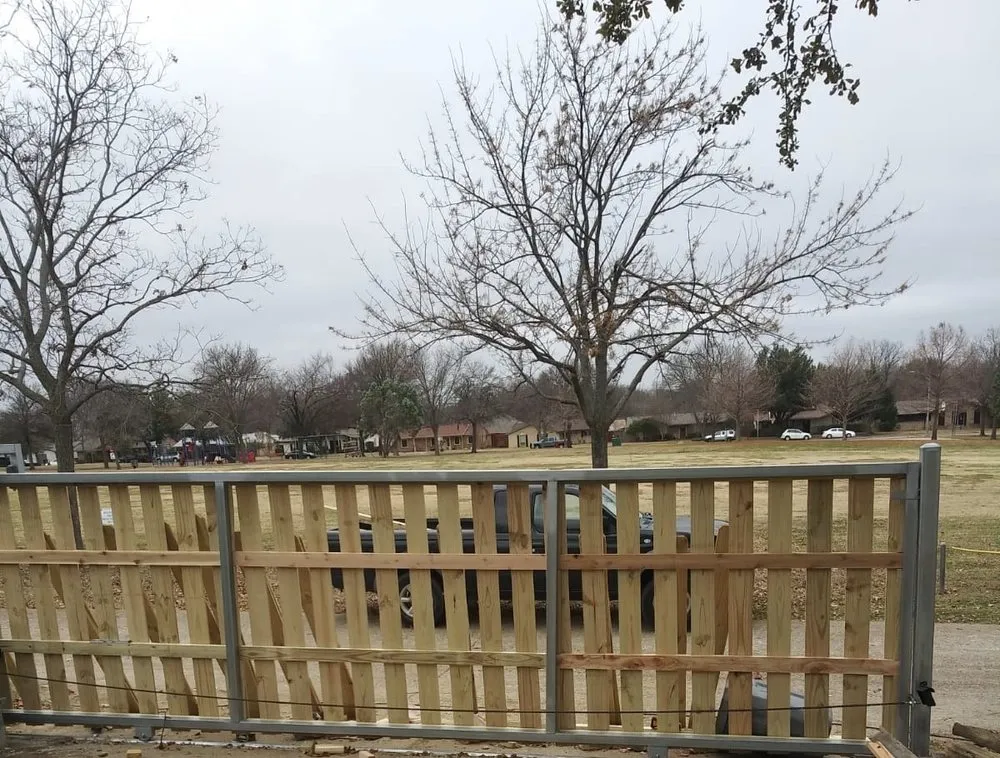 Affordable landscaping services in Lewisville, TX by Leon Fence & Landscaping