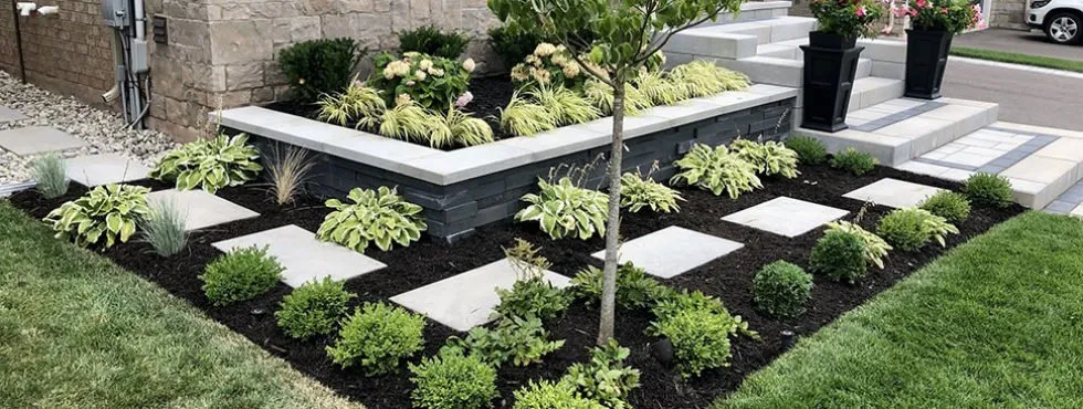 Professional garden landscaping experts serving Redwood City, CA - Leon Gardening and Landscaping